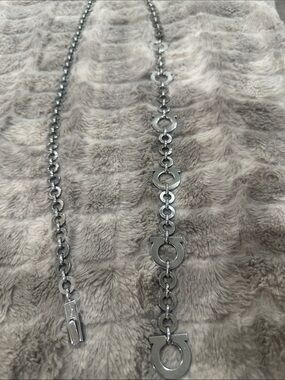 SALVATORE FERRAGAMO Silver-Tone Horseshoe Link adjustable chain belt